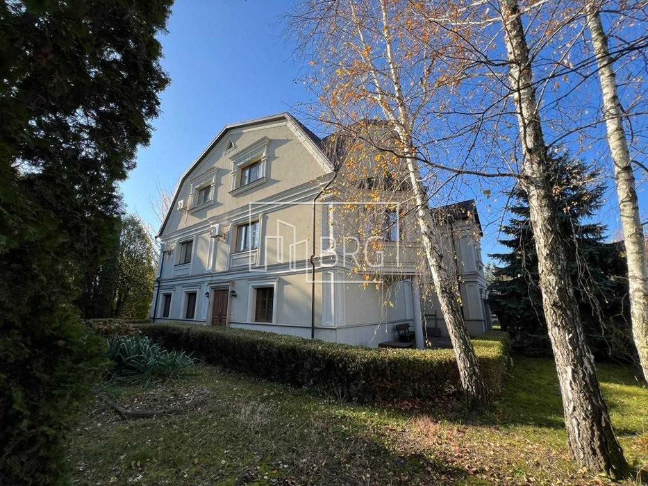 Продажа дома с бассейном и выходом на Козинку КГ Золотые ворота без%