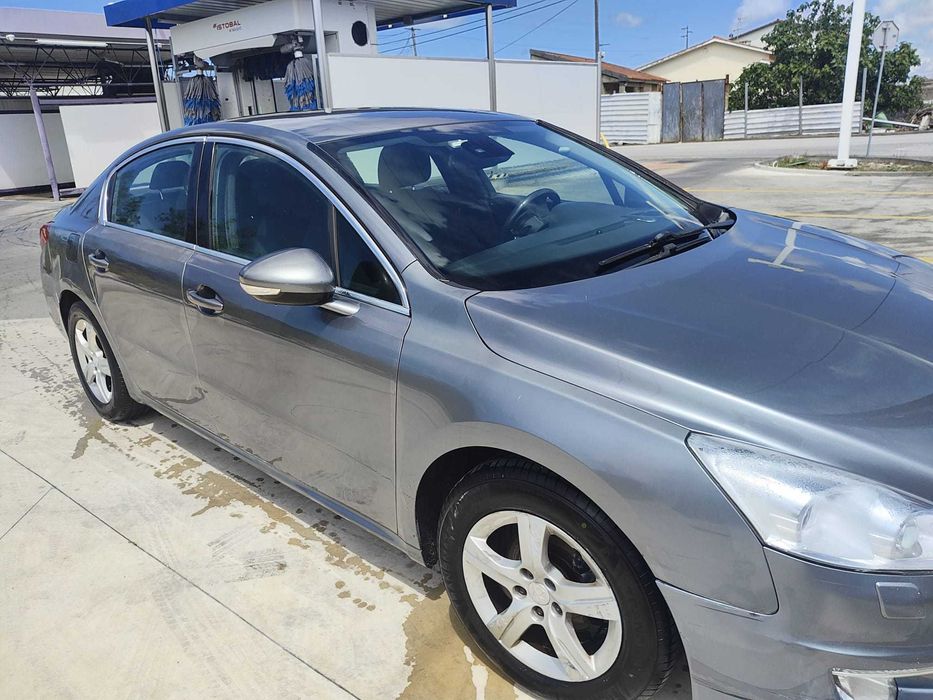 Peugeot 508 Sedan  1.6 e-hdi 2011