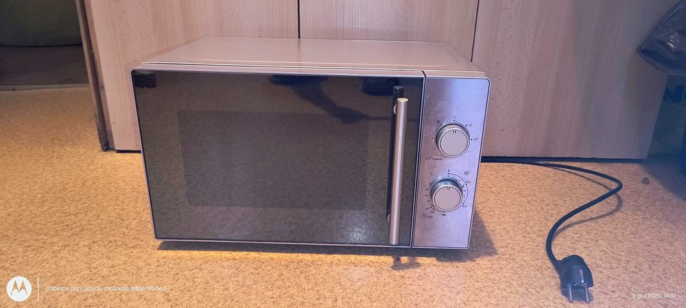 mikrofalówką Amica