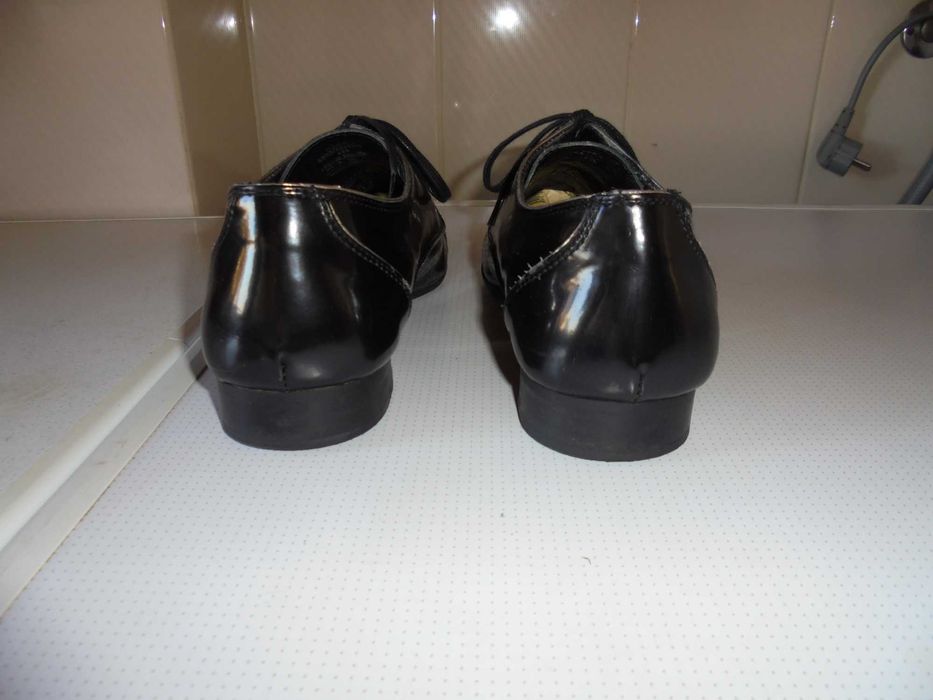 sapatos de homem da marca ZARA