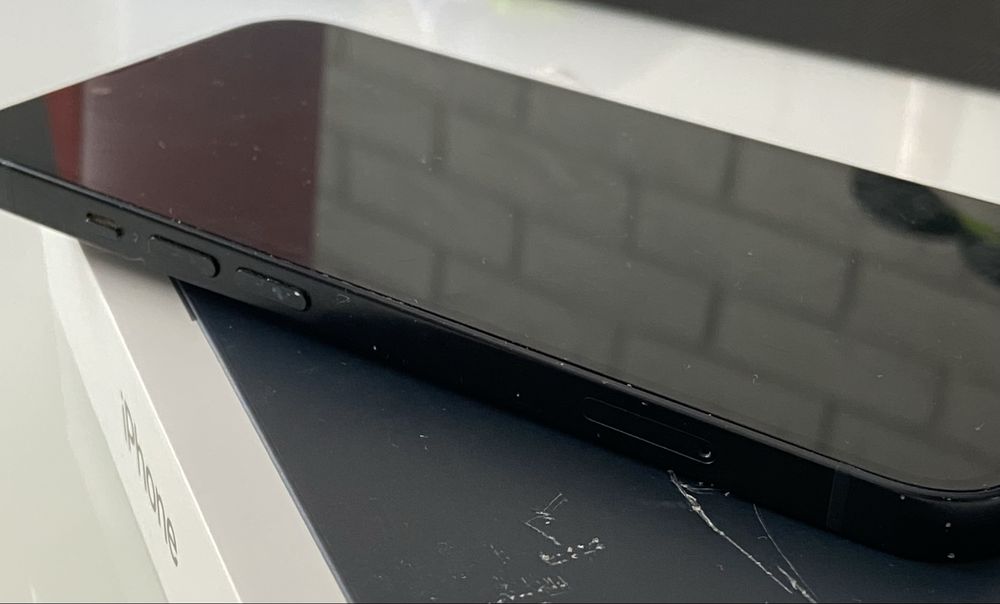 Iphone 13 128 GB Idealny Cały Zestaw