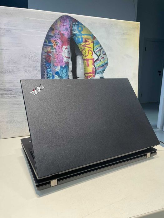 ThinkPad L590 16GB SSD ноутбук для уроків є кількість 15.6 дюйми