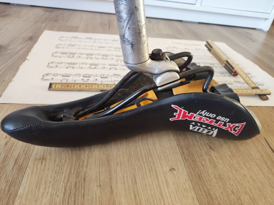 Vuelta bassano bomber - Selim Downhill antigo