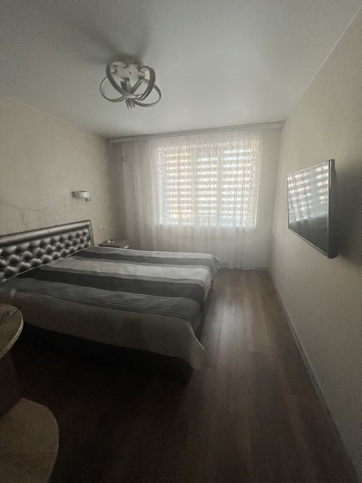 Продам 2-кімнатну квартиру з кладовою, на Масанах