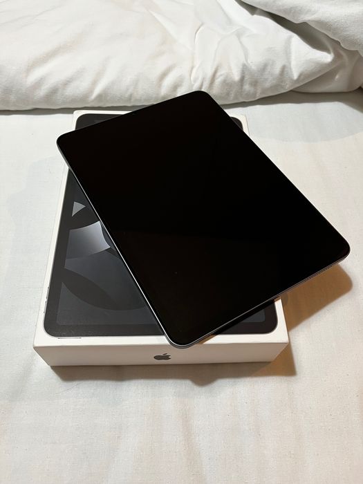 iPad 2022 – Como Novo (C/ Caixa e Extras)