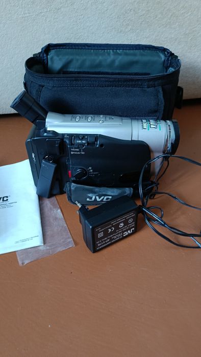 Продам відео камеру нова . JVC  Не була використована
