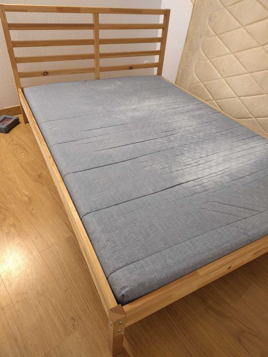 Cama ikea com colchão