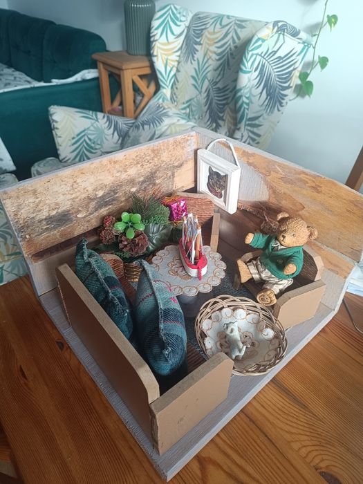 Domek lite drewno - wszystkie elementy ruchome. Rękodzieło z jarmarku.