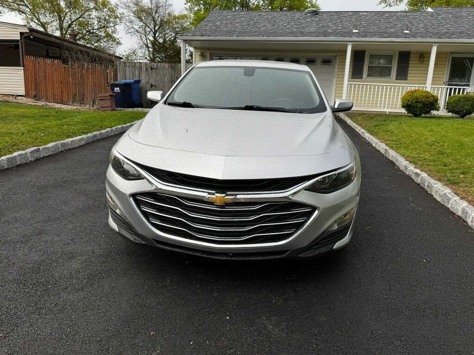 Chevrolet Malibu      2020