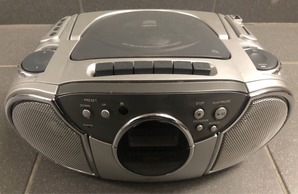 • ELTA 6725Z - Radio Magnetofon CD USB SD - (SPRAWNE)