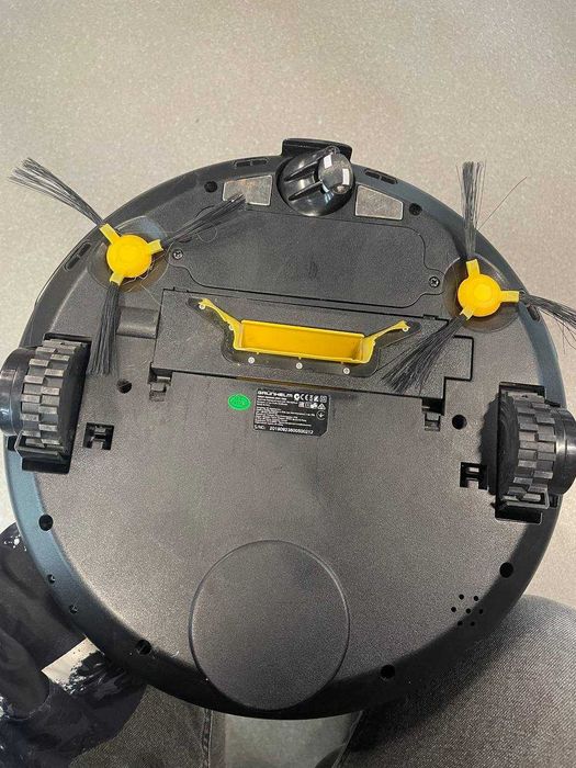 Робот-пилосос Grunhelm GRVC T800