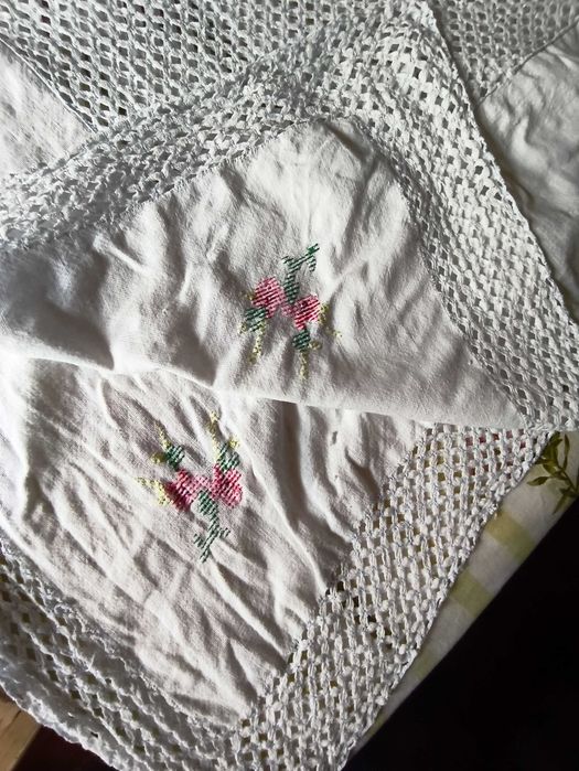 Toalha Mesa XL Bordada c/ Crochet 250x166 cm