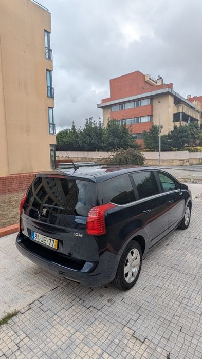Peugeot 5008 1.6 HDI automática — photo 4