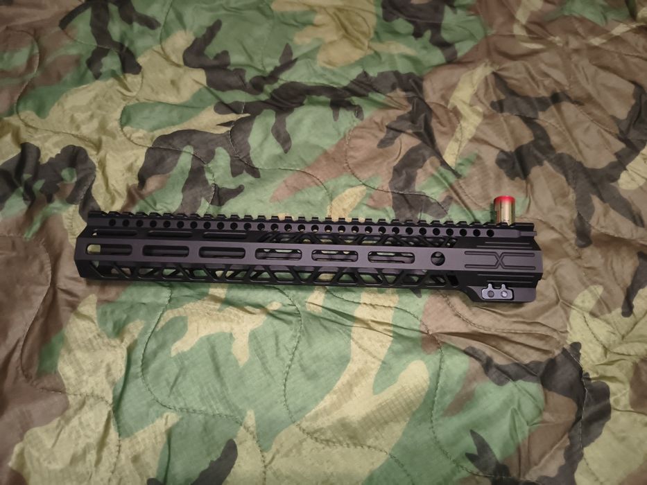 Łoże hand guard free float M-LOCK ar15 FAXON