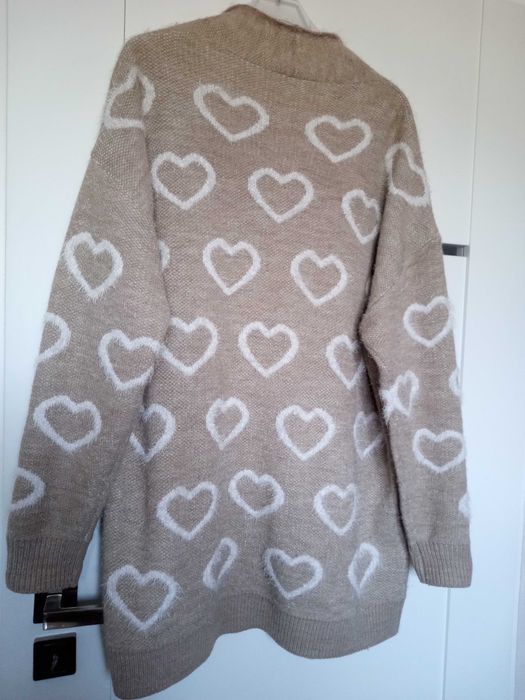 Kardigan w serduszka rozmiar L