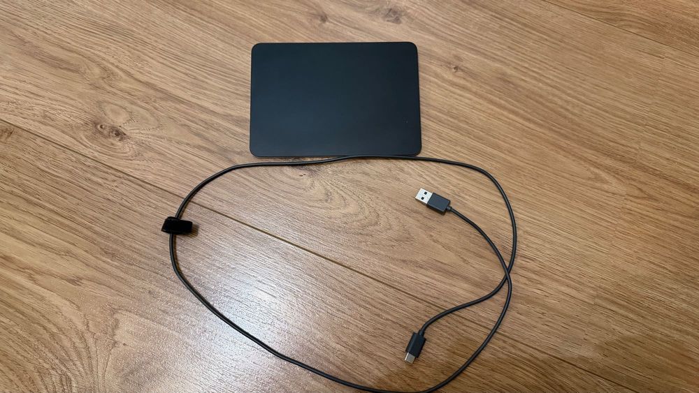 Apple Magic Trackpad Czarny USB-C A3120 super stan