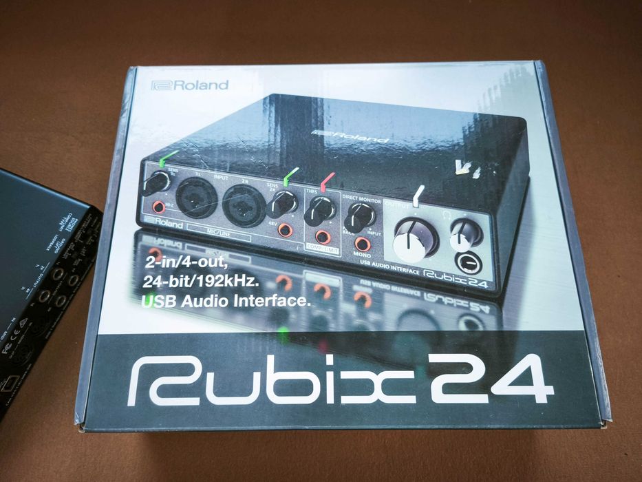 Звукова карта USB аудіоінтерфейс  24-bit/192 kHz Roland Rubix24 – новий