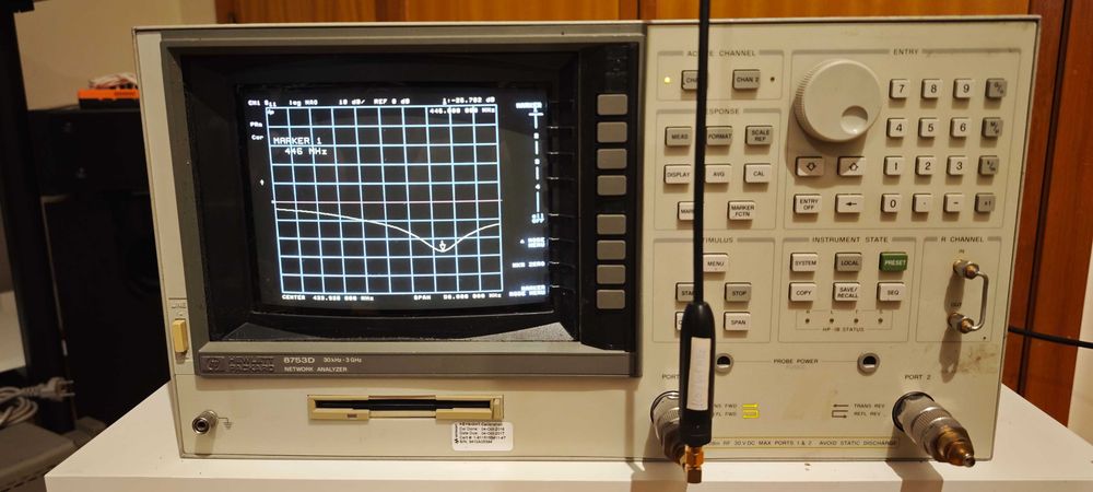 VNA HP 8753D, faixa de 30 kHz a 3 GHz