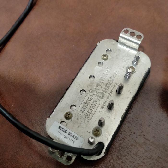 Звукомниматель хамбакер в бридж Seymour Duncan