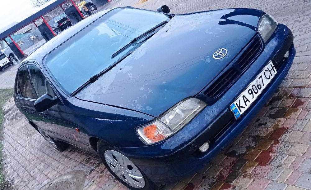 Продам Toyota Carina E 1.8