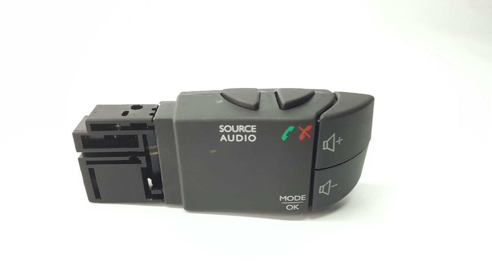 CONTROLE DO SISTEMA DE ÁUDIO / RÁDIO CD RENAULT CLIO IV BUSINESS
