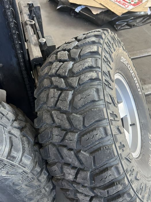 Vendo conjunto 35x12.5R15 cooper stt pro