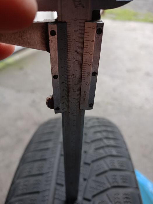 Opony zimowe hankook 205/60/16