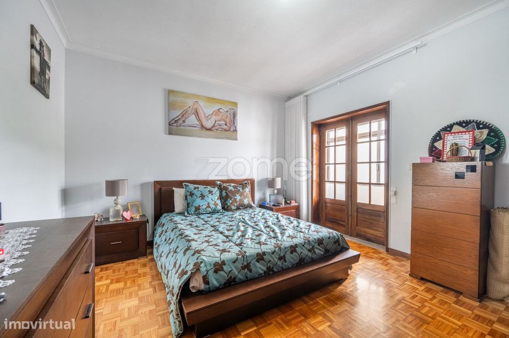 Moradia Gaveto T3 em Darque