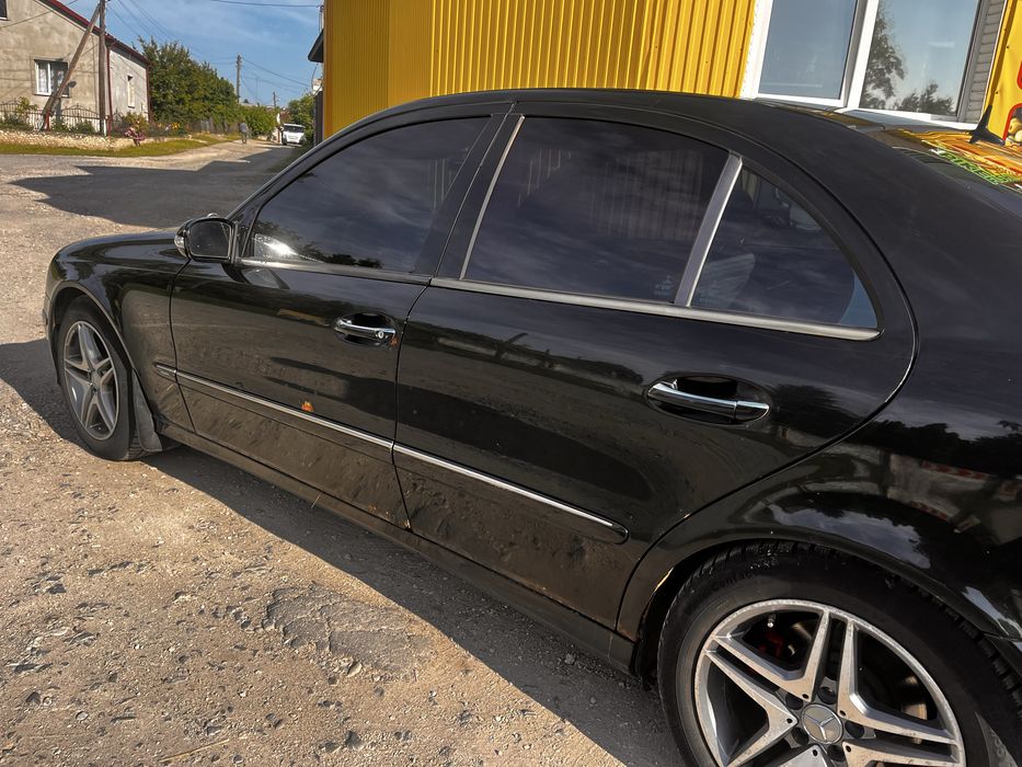Продам Mersedes w211 3,2 m112