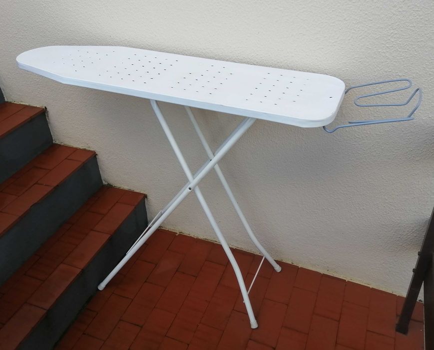Tábua de engomar média