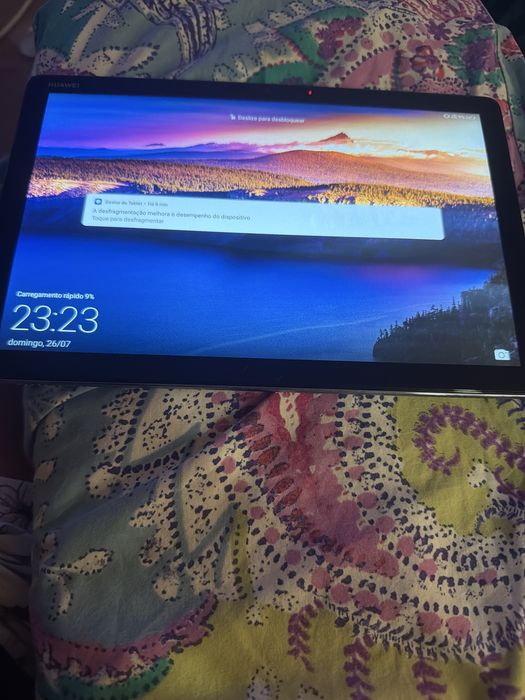 Tablet Huawei pouco uso ( nada partido )