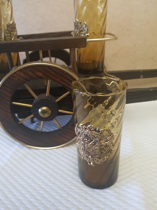 Carrinho suporte de copos para decoração de barantigos