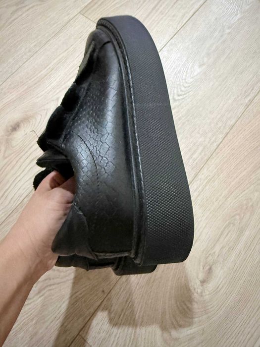 Кеды кожа питона черные на липучках