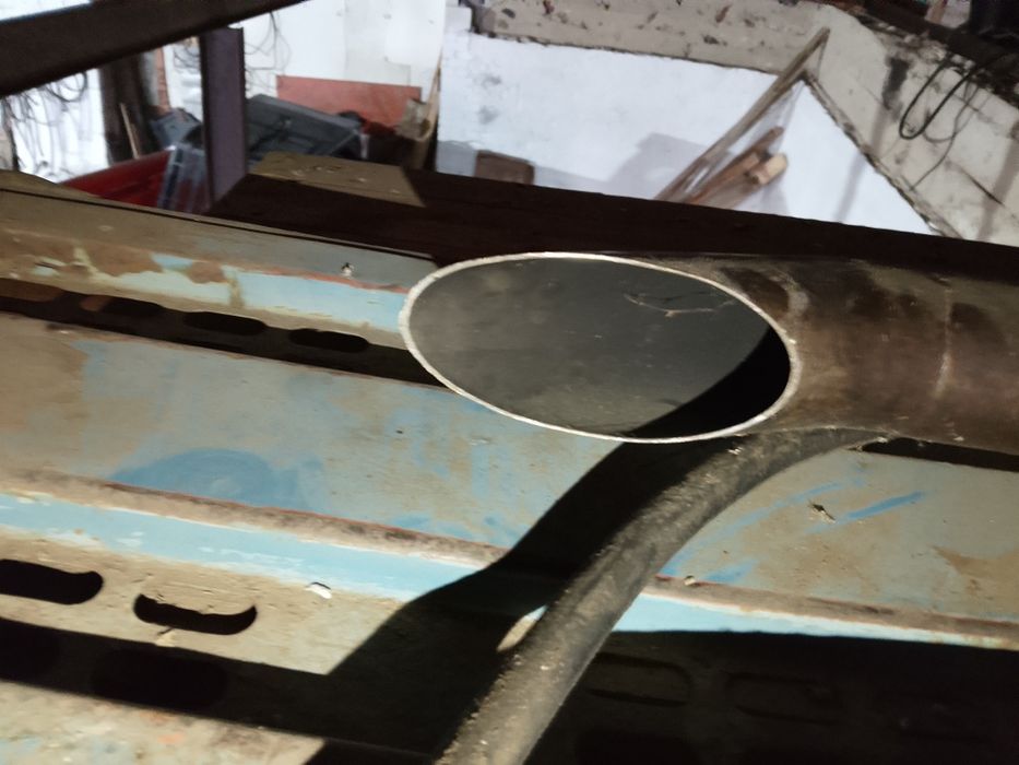 Sprzedam tłumik do ciągnika maśey Ferguson MF 3065 turbo. Deutz fahr a