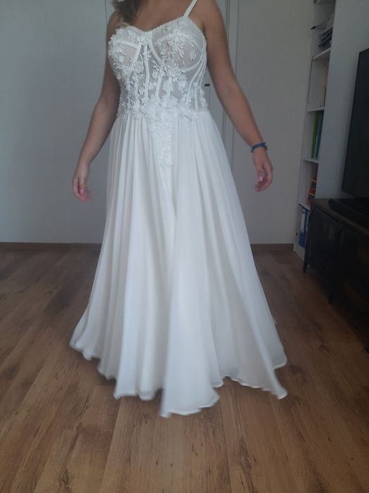 Suknia ślubna rozmiar 44/46