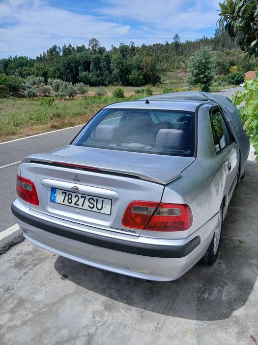 Mitsubishi Carisma — fotografia 8