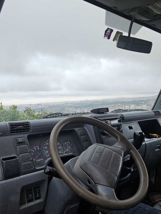 Mitsubishi fuso basculante