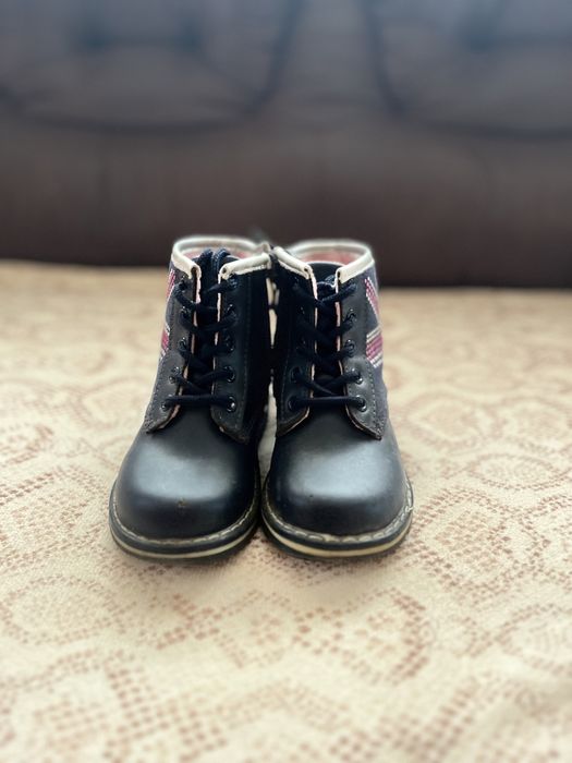 Демі  утеплені флісом ботіночки 22 розмір