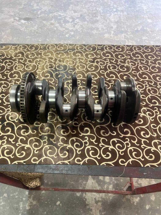 коленвал  Ауди q5 8RB 2.0tfsi