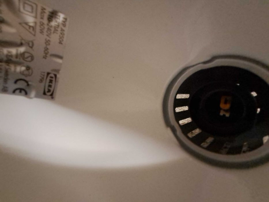 Candeeiro de secretária IKEA