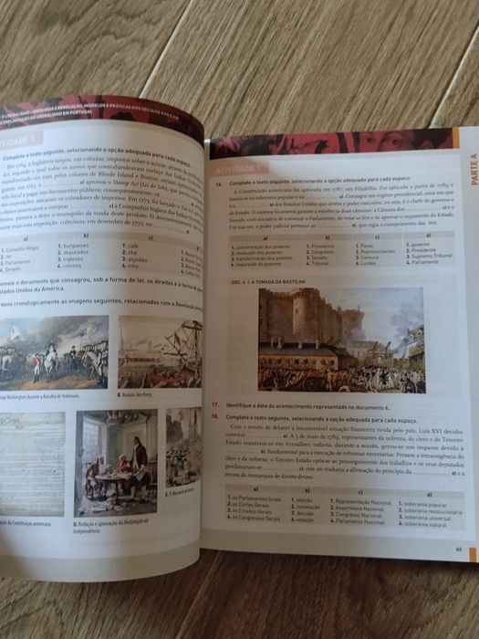 Livro de História 11°ano