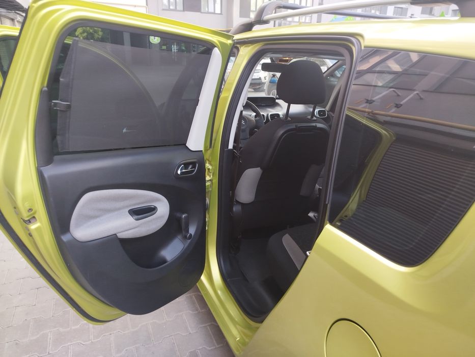 Продам  авто Citroen c3 picasso