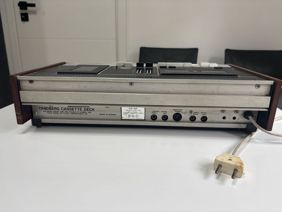 Magnetofon Tandberg TCD 300