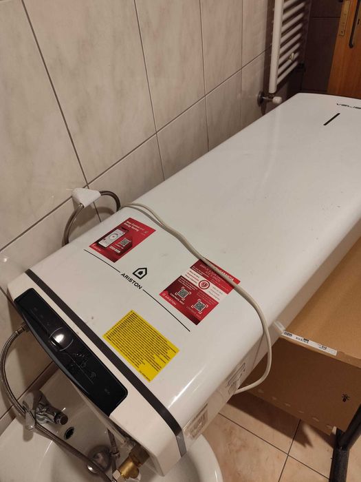 Termoacumulador Ariston Velis Pro WiFi 100L de Cuba Dupla