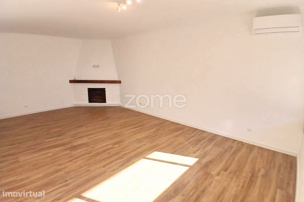 Apartamento T2 Renovado no Centro da Cidade