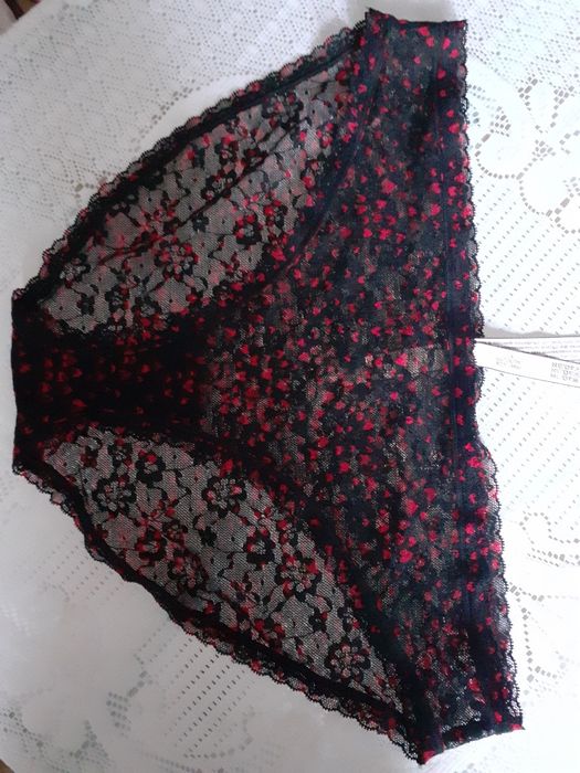 "Victoria's Secret", majtki damskie z USA, rozm. XXL