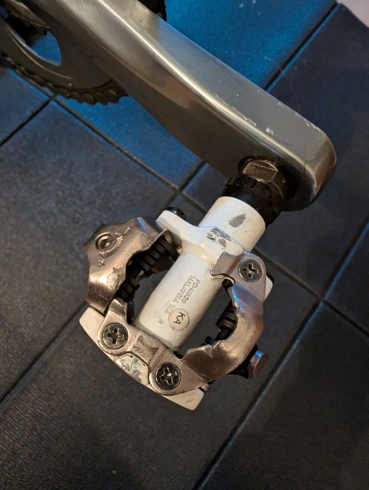 Pedais SHIMANO PD-M520