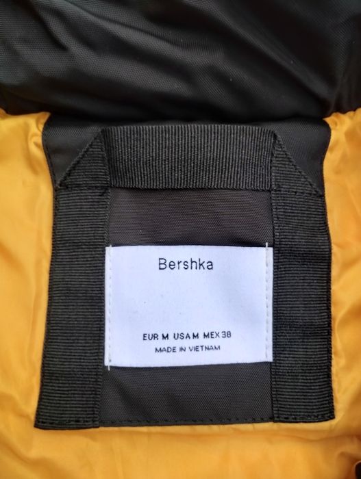 Чоловіча зимова куртка Bershka