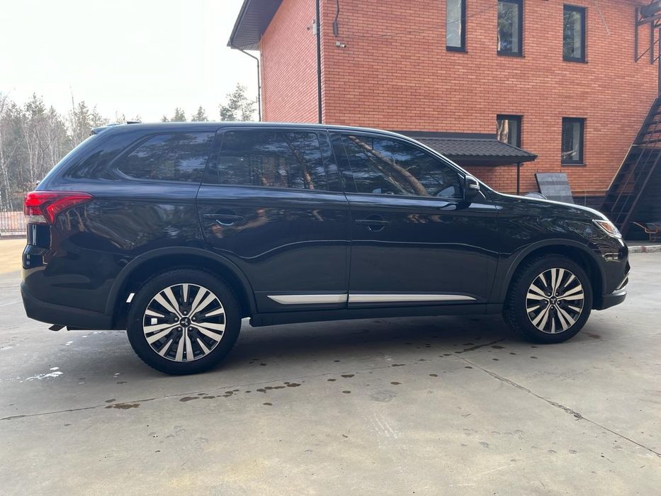 Mitsubishi Outlander 2018