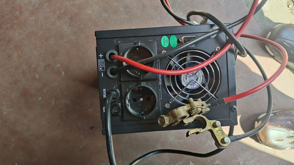 Джерело безперебійного живлення БУ Logicpower LPM-PSW-1500VA/1050W